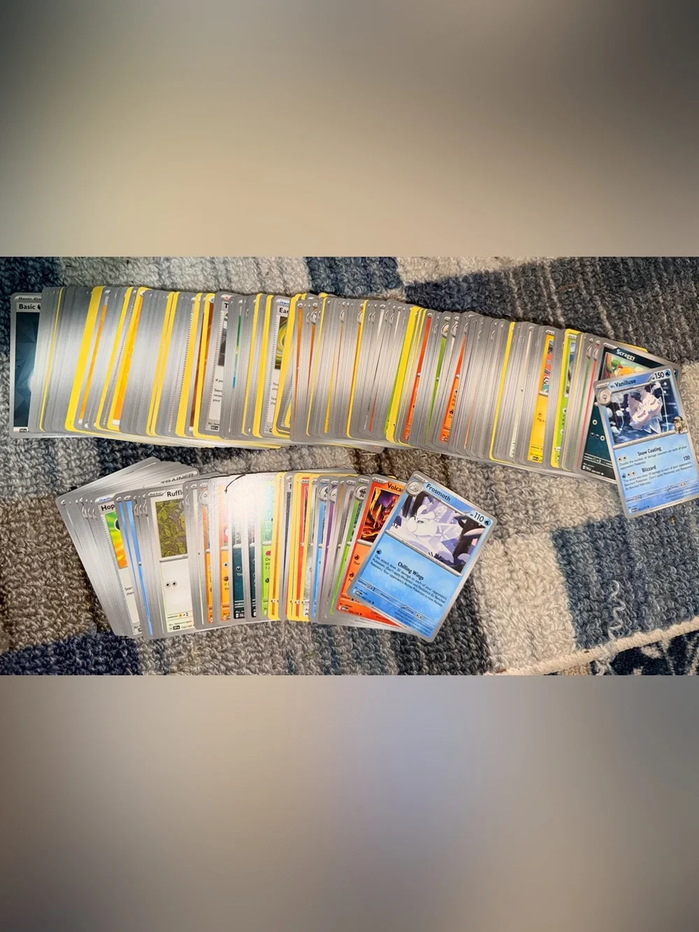 Trading Card - pokemon unsearched bundle of 271 cards Mint Condition